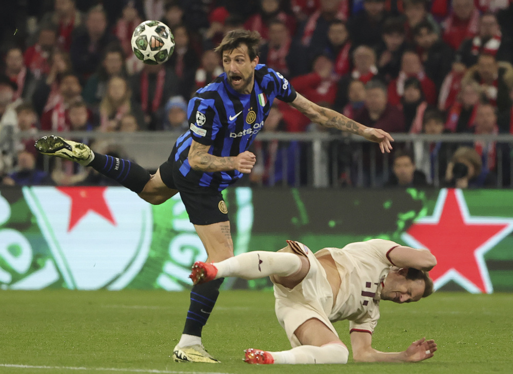 李冰冰再刷新疆雪场 你准备好冲同款雪道了吗