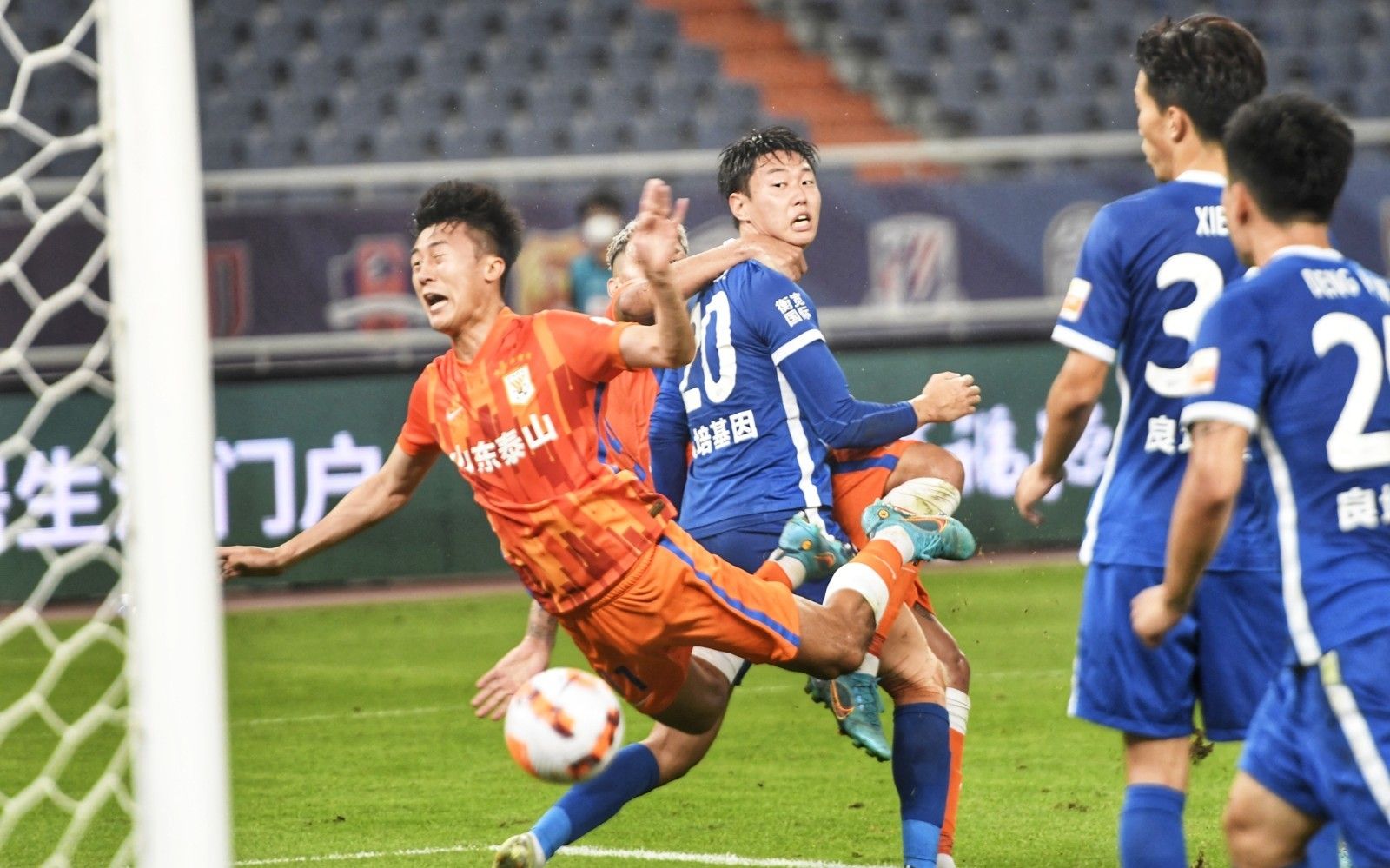 外媒：席尔瓦提前解约，欲重返欧洲冲击2026世界杯（外媒：席尔瓦拟提前解约，重返欧洲剑指2026年世界杯）