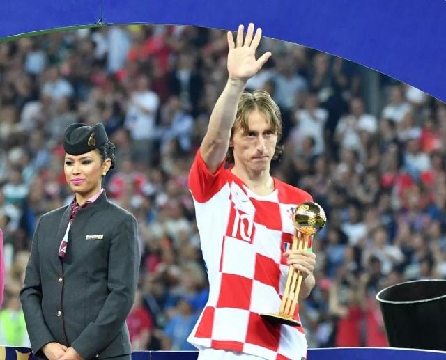 亚冠生死局：柔佛主场狂攻碾压上海海港 中超冠军背水一战太难了