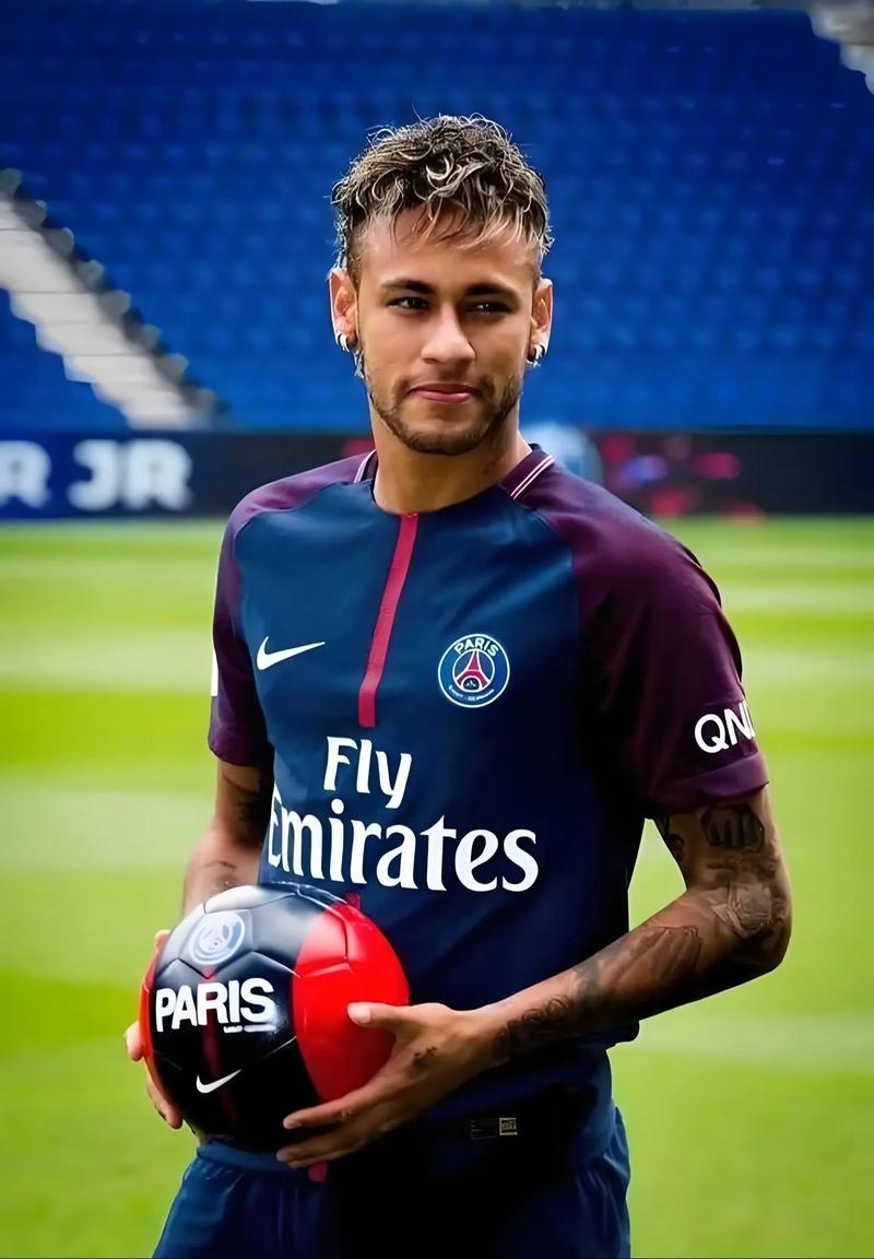 米体：伊尔迪兹想要600万欧年薪，将在赛季结束前继续谈续约（米体：伊尔迪兹期望年薪600万欧，续约谈判将在赛季结束前持续）