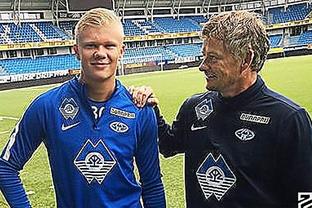 表现“两极分化”：回顾萨利巴上一次对阵拜仁的表现