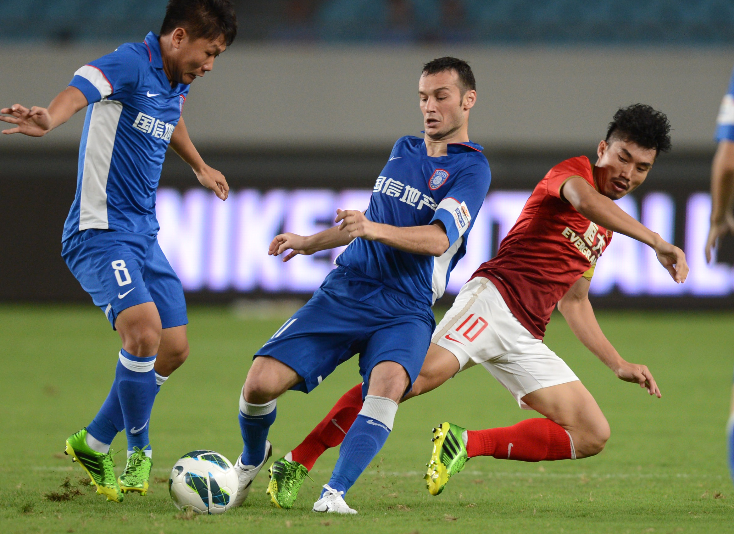 格策：世界杯绝杀阿根廷的那一刻靠的是本能；梅西是我的偶像