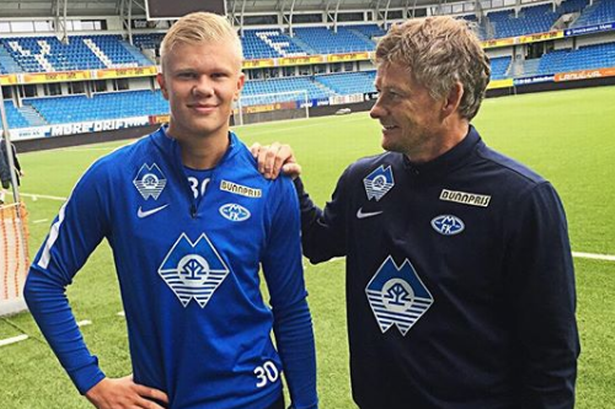 中国足球最悲情球队！梅州客家降级，球迷：再也不相信奇迹了！（中国足坛最悲情一幕！梅州客家宣告降级，球迷无奈：不再相信奇迹！）