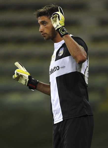 埃基蒂克：热刺球迷在推动球队，我不能否认进球有些幸运（埃基蒂克：热刺球迷激励球队前行，我承认那球有些运气）