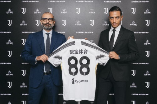 欧冠战报：麦肯尼、戴维联袂破门，尤文2-0轻取帕福斯（欧冠快讯：麦肯尼、戴维先后破门，尤文2-0完胜帕福斯）