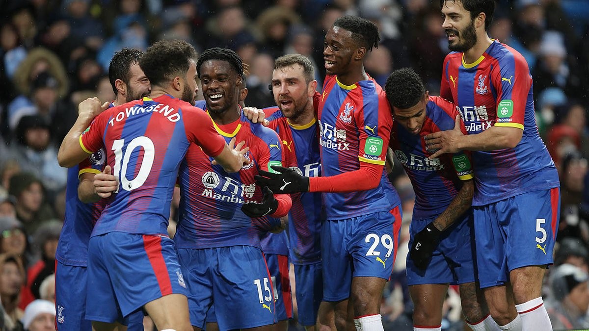 熟悉么？图片报：慕尼黑1860极端球迷在拜仁训练场涂鸦