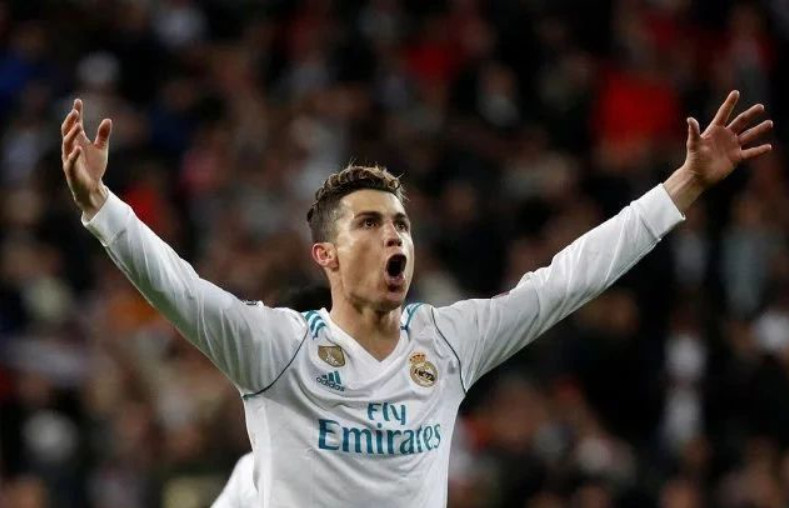 津门虎vs申花首发：双方均四外援！高天意先发，于汉超替补（津门虎战申花首发出炉：两队均上四外援，高天意首发、于汉超替补）